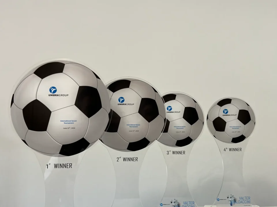 Trofei sportivi in plexiglass con pallone stampato